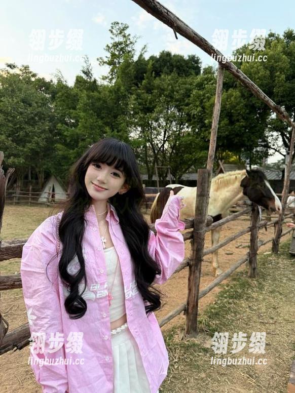 进入苹果版www.17，那种神秘感妥妥的，让人有点小紧张刺激。