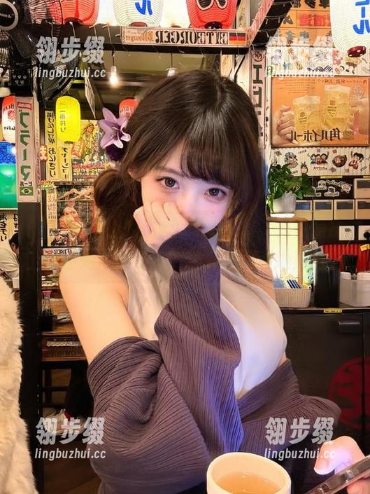17 官网上的“www.17”,究竟是捧上天还是摔得粉碎?我只能静静地期待。