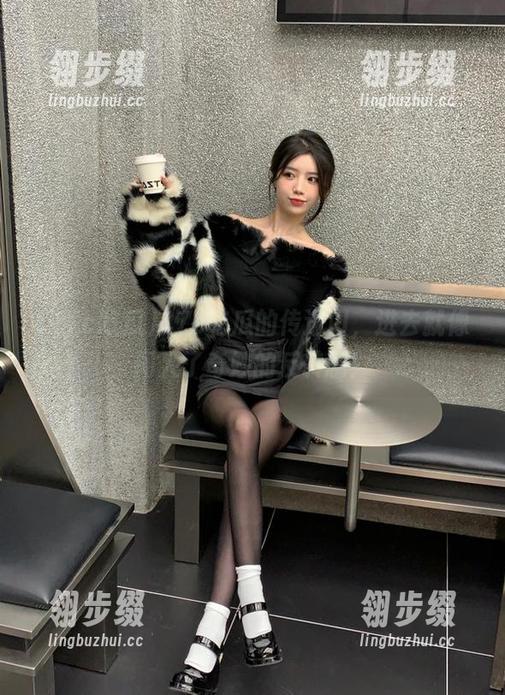 17c吃瓜的传送门，进去就像闯入了奇妙的反转剧！