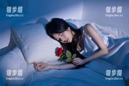 17吃瓜网 17吃瓜网的“网页”像个大杂烩,你想找什么就能有什么。