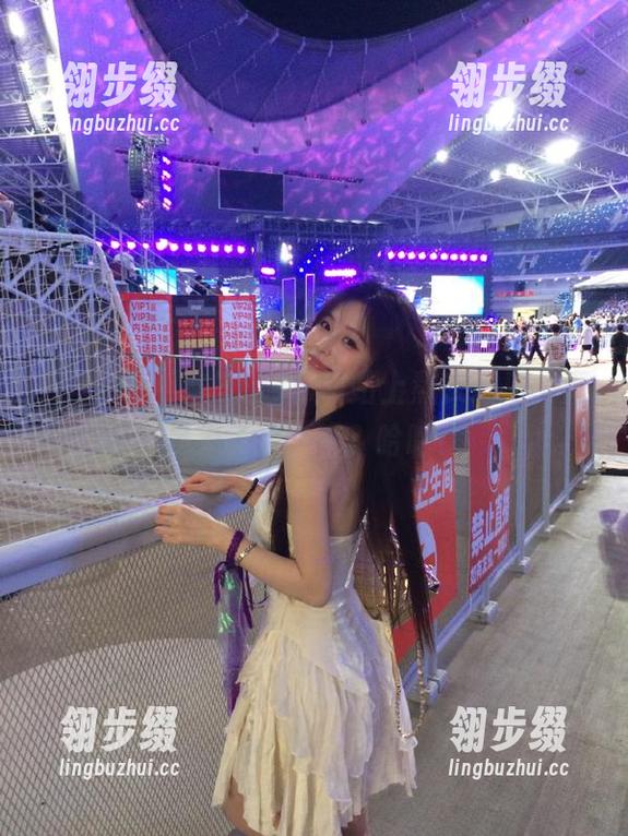 51com 在51com网站上熬夜追瓜,真是为了什么呢?哈哈!
