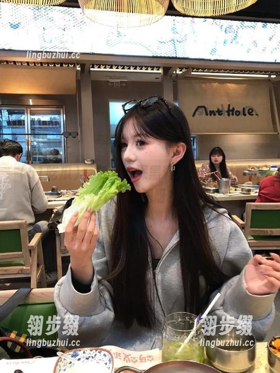 51吃瓜 看视频,探黑料,51吃瓜真是个无底洞呀!