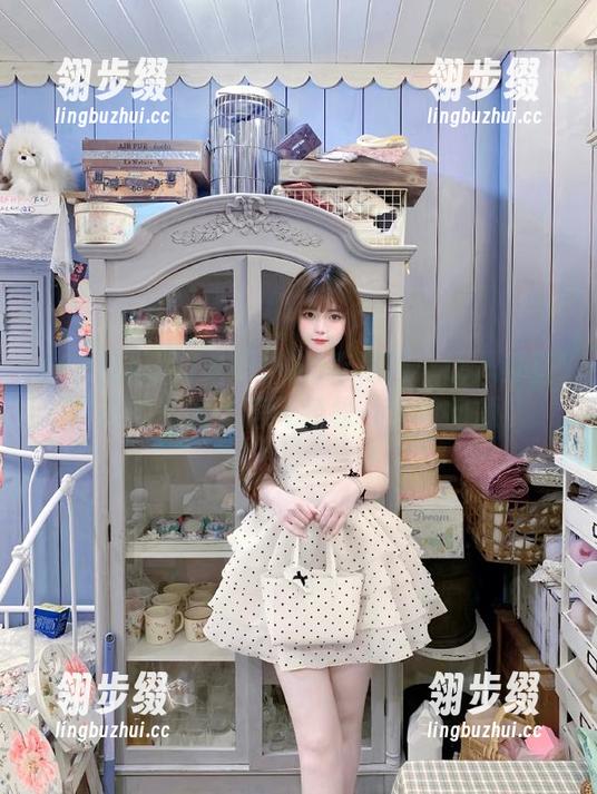 66吃瓜网 来吧!66吃瓜网:让八卦直达你的耳边,语气轻松一下没问题。