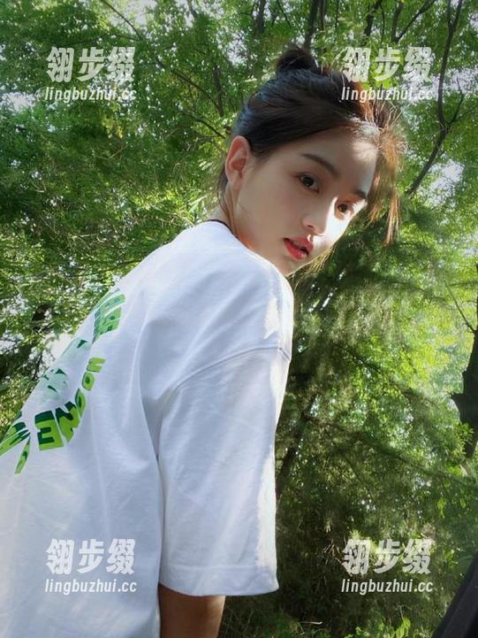 去“娱乐718吃瓜网”入口看看，保证你在瓜田里啃瓜时，不会觉得无聊！