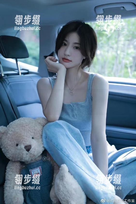 一起吃瓜 一起吃瓜,观看网热门,心情就像不停转圈的秋千。