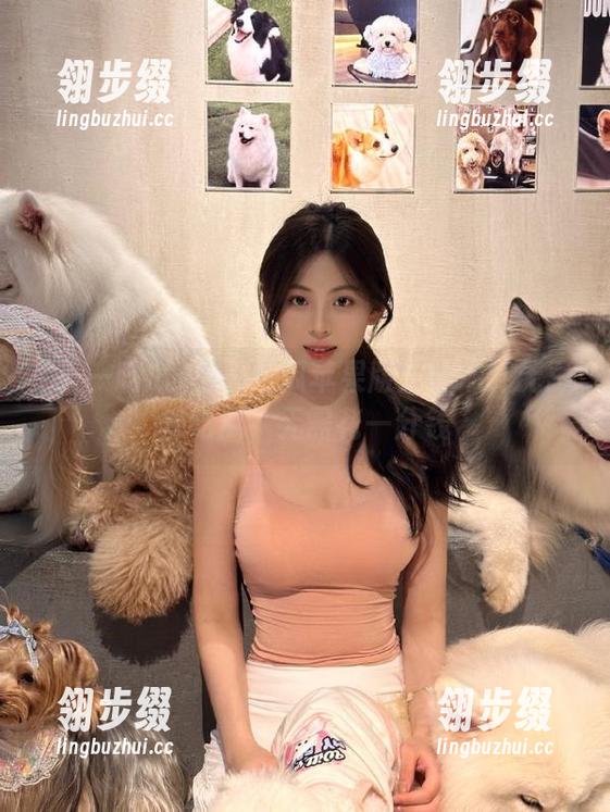 五一吃瓜 五一吃瓜苹果版:让你肆无忌惮吃瓜,无需花一分钱