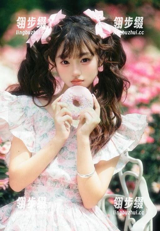 在线翻阅“五一黑料”，一边窝着一边感叹人间奇妙