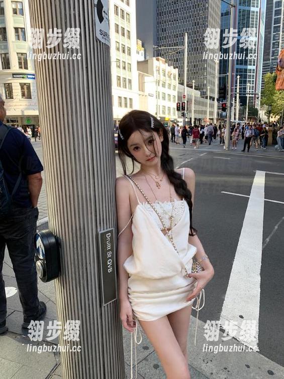 吃瓜网 www.51cg.fun吃瓜网导航,当我以为看到内幕时,内心却只在考量花边新闻的真实性。