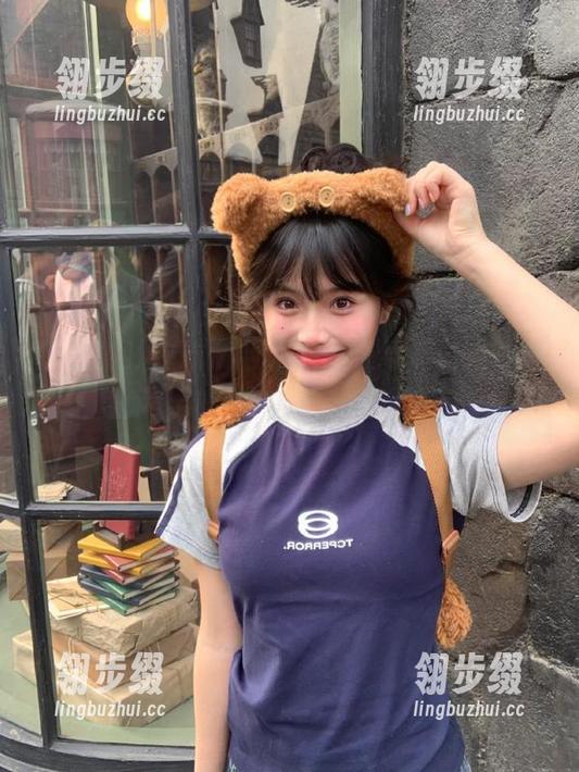 吃瓜网址 吃瓜网址app:导航游走在世间八卦的迷宫里,你敢吗?