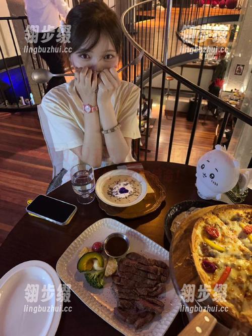 来吧，登录黑料不打烊，瓜子准备好，随时待命！