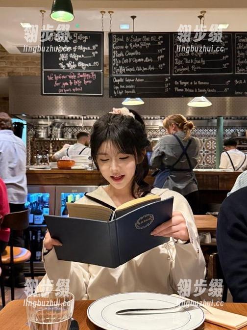 还在等？快登录黑料不打烊xgg.su，来翻翻往期是怎样的爆料让人咋舌！