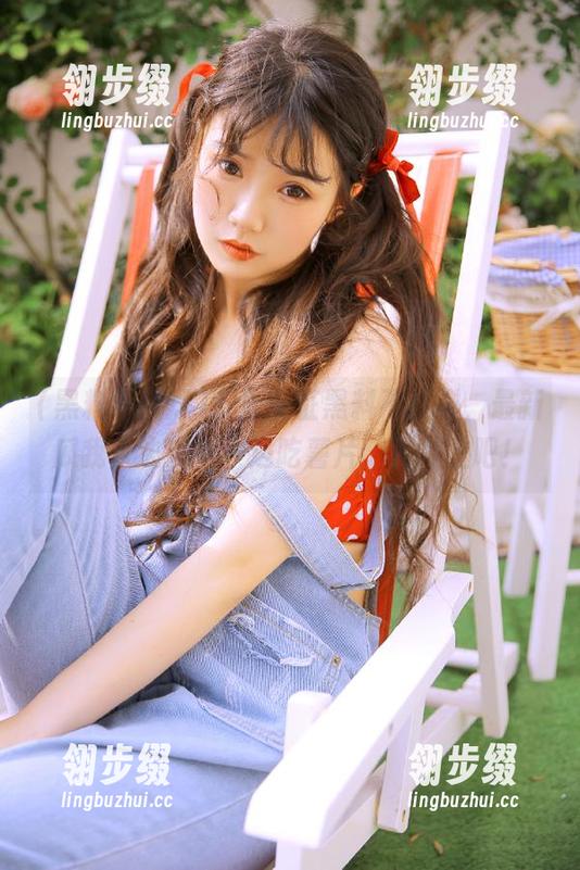 黑料不打烊 万里长征黑料不打烊,最新瓜我一边观看一边吃薯片,配得上吧!