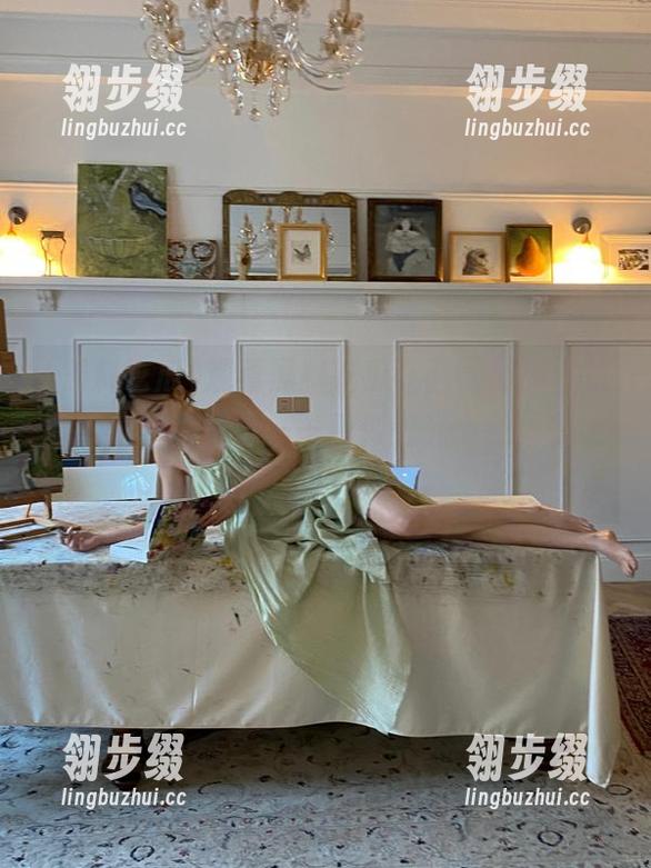 黑料吃瓜 观看黑料吃瓜,画面里的娱乐圈就像我的早餐——看似五光十色,却总觉得有点单调!