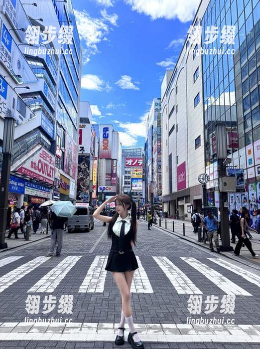 进到“黑料吃瓜不打烊”登录，网曝门入口，感觉像个探险者，心里有点儿小期待。