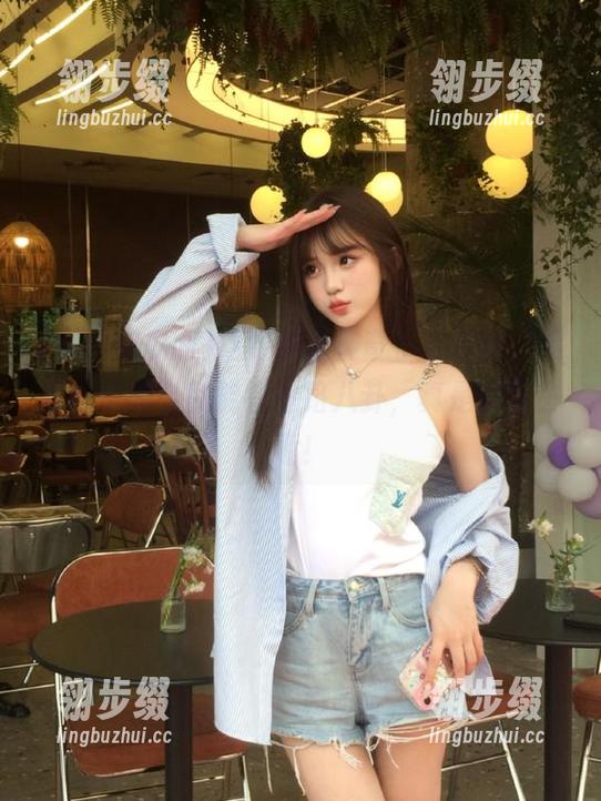 这导航太神奇了，下载“黑料吃瓜网”就能看各路八卦，真是别开生面！