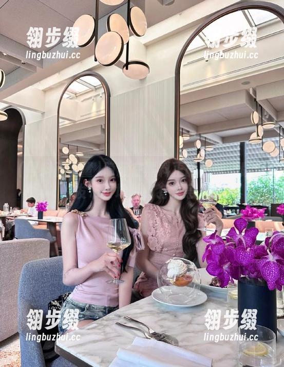 隐藏在黑料正能量苹果版里的发布页地址，有点意思哦