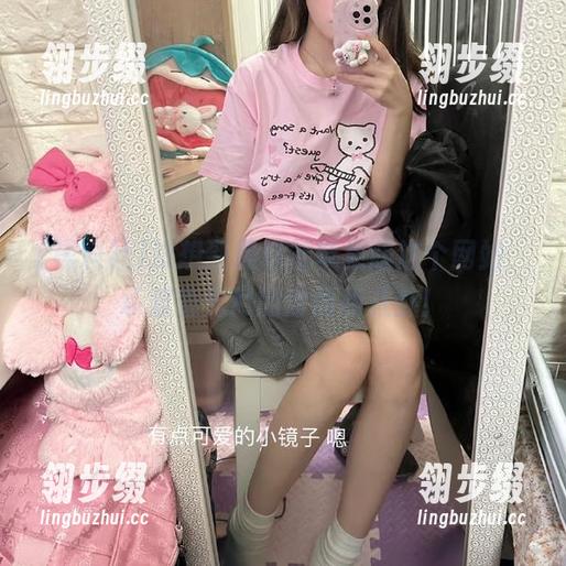 黑料社 没想到黑料社苹果版这个网站,承载着无尽的时间和八卦!