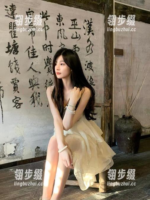 “黑料社”更新，内容一天比一天让人跌破眼镜，究竟有人在操盘？