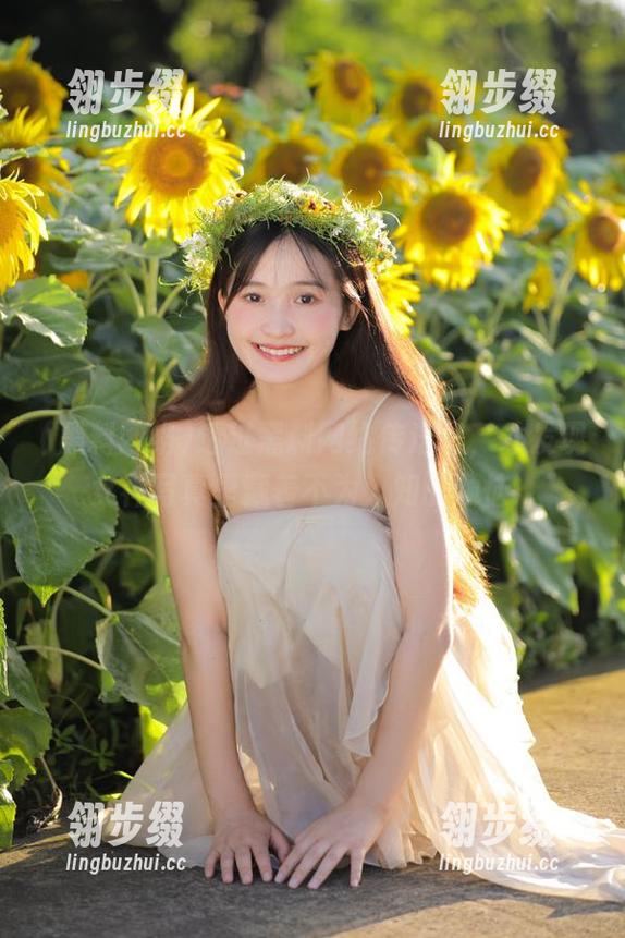 透过黑料网络传送门，才发现女神写真里藏着不为人知的烦恼...