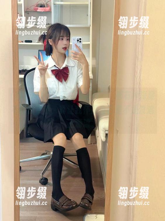 黑社料 每次翻“黑社料”,都有种深藏不露的资源,真让我怀疑自己是不是没追上潮流。